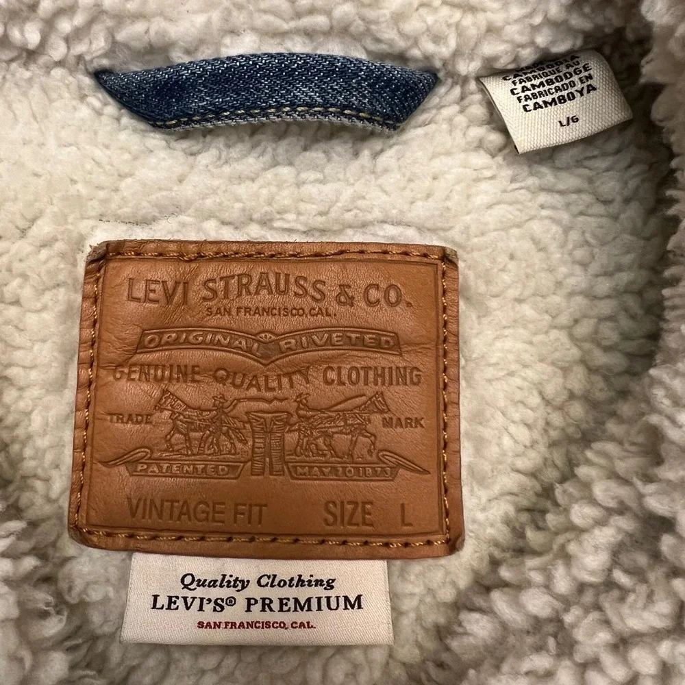 Levis Premium Blue Denim Sherpa Lined‎ Utility Streetwear Trucker Jacket Size L